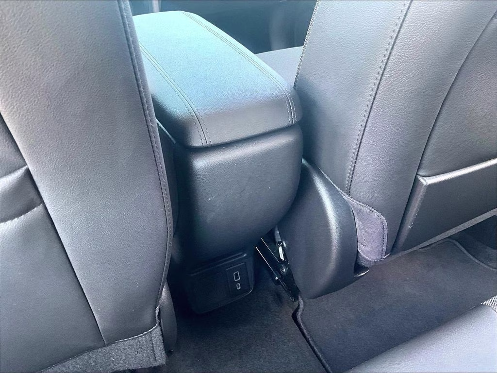 2023 White Frost Tricoat Buick Encore GX Preferred AWD SUV