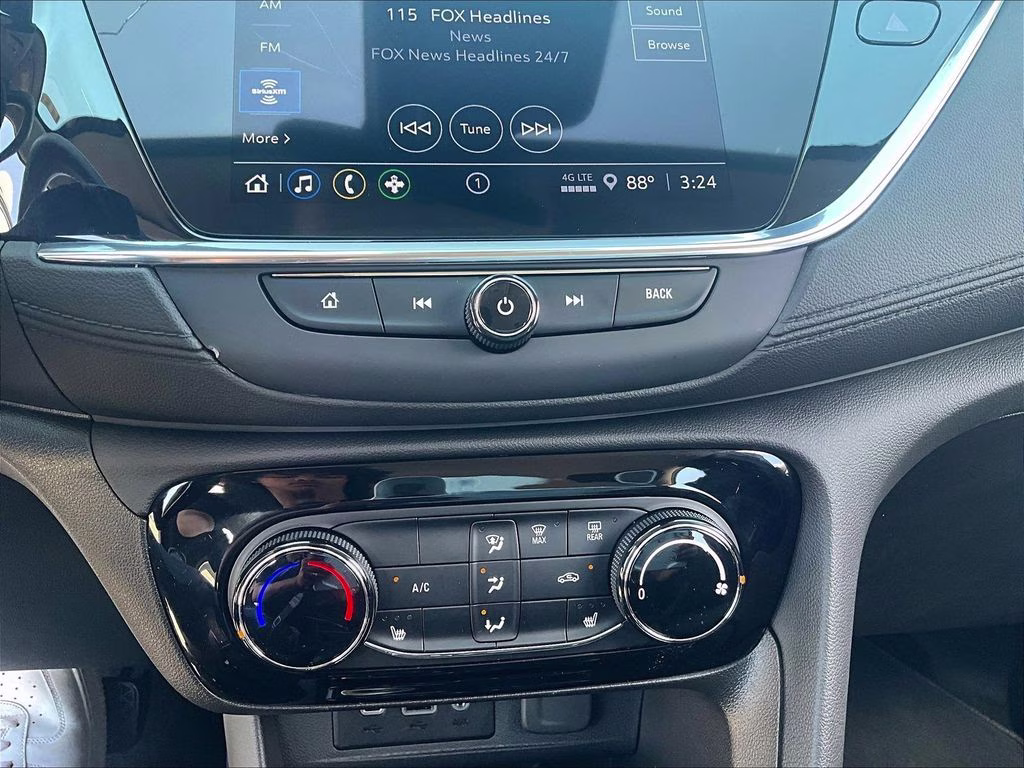2023 White Frost Tricoat Buick Encore GX Preferred AWD SUV