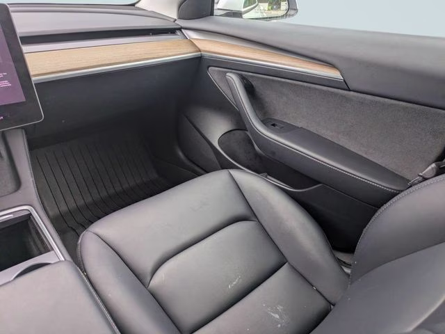 2023 White Tesla Model 3 Base RWD Sedan