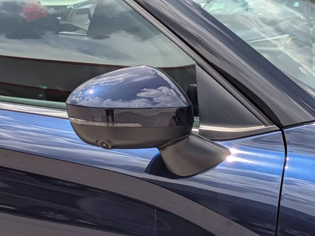 2024 Cosmic Blue Metallic Mitsubishi Outlander SE FWD SUV