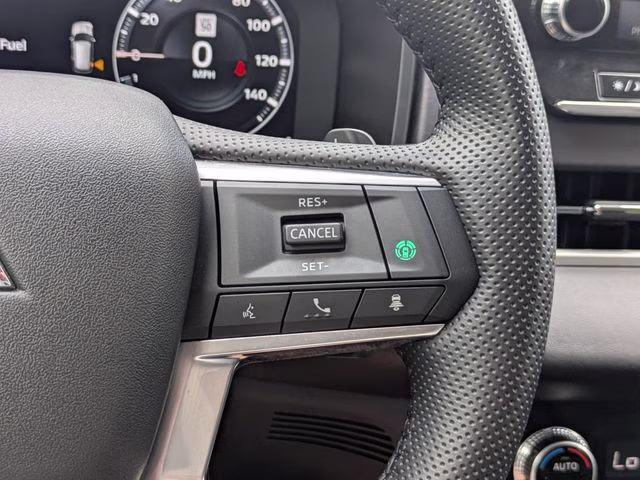 2024 Cosmic Blue Metallic Mitsubishi Outlander SE FWD SUV