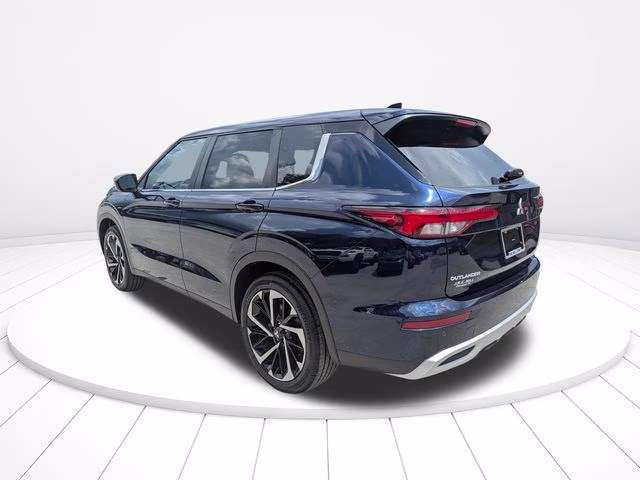 2024 Cosmic Blue Metallic Mitsubishi Outlander SE FWD SUV