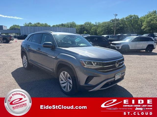 2020 Platinum Gray Metallic Volkswagen Atlas Cross Sport 3.6L V6 SE w/Technology R-Line AWD SUV