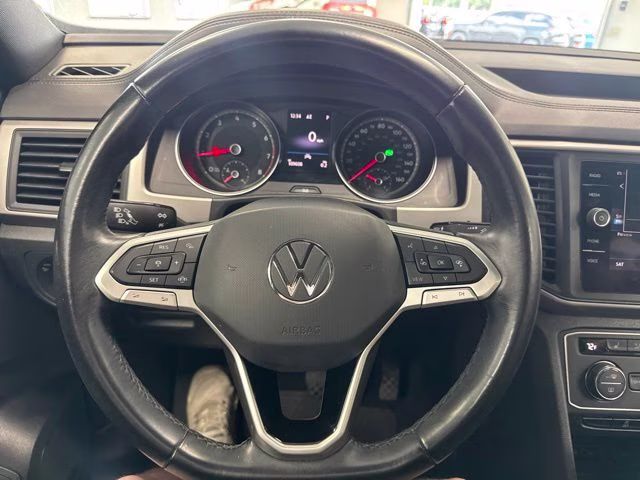 2020 Platinum Gray Metallic Volkswagen Atlas Cross Sport 3.6L V6 SE w/Technology R-Line AWD SUV