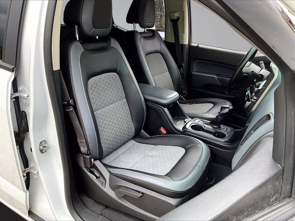 2022 Summit White Chevrolet Colorado Z71 4X4 Truck