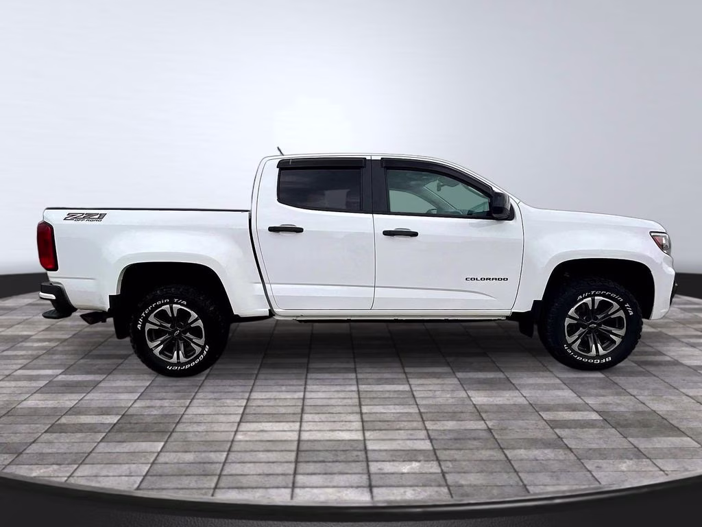 2022 Summit White Chevrolet Colorado Z71 4X4 Truck