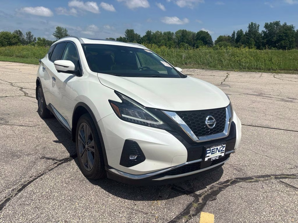 2022 Brilliant Silver Metallic Nissan Murano Platinum AWD SUV