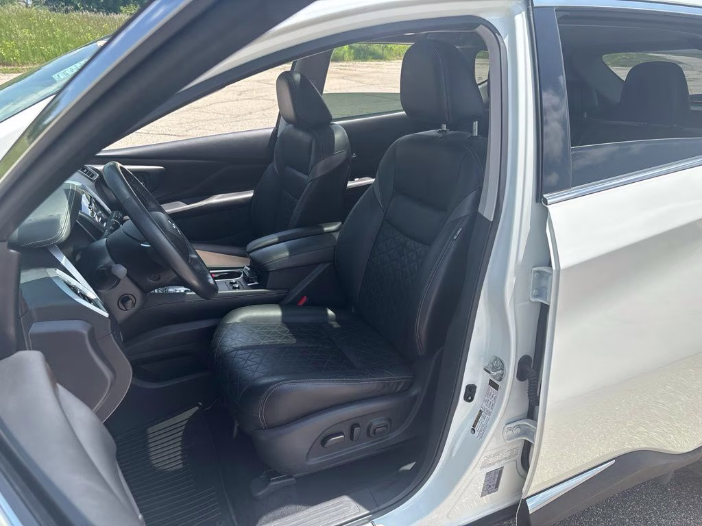 2022 Brilliant Silver Metallic Nissan Murano Platinum AWD SUV