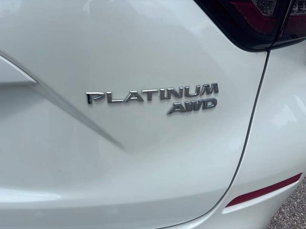 2022 Brilliant Silver Metallic Nissan Murano Platinum AWD SUV