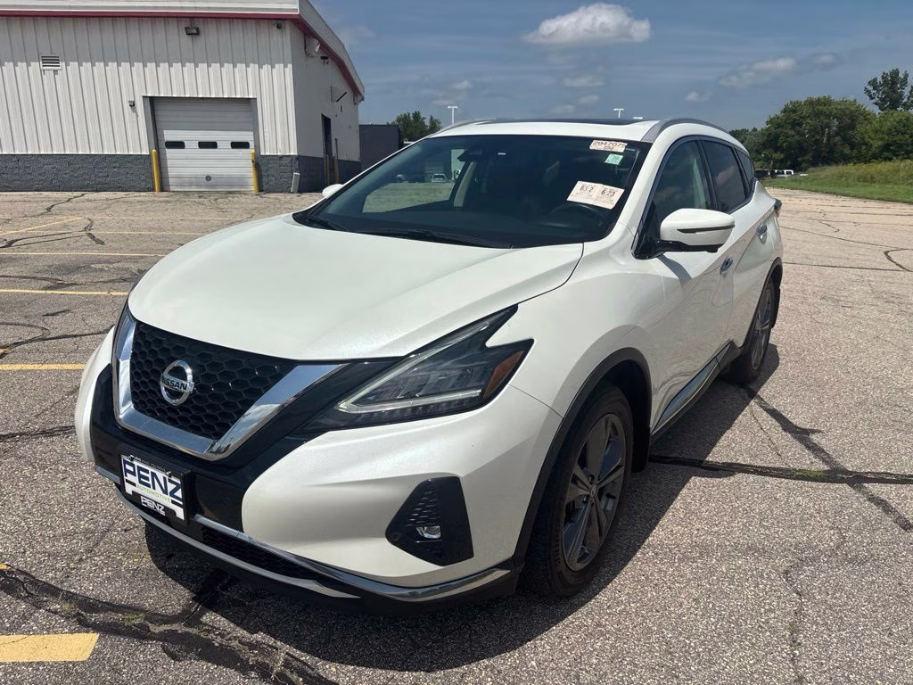 2022 Brilliant Silver Metallic Nissan Murano Platinum AWD SUV