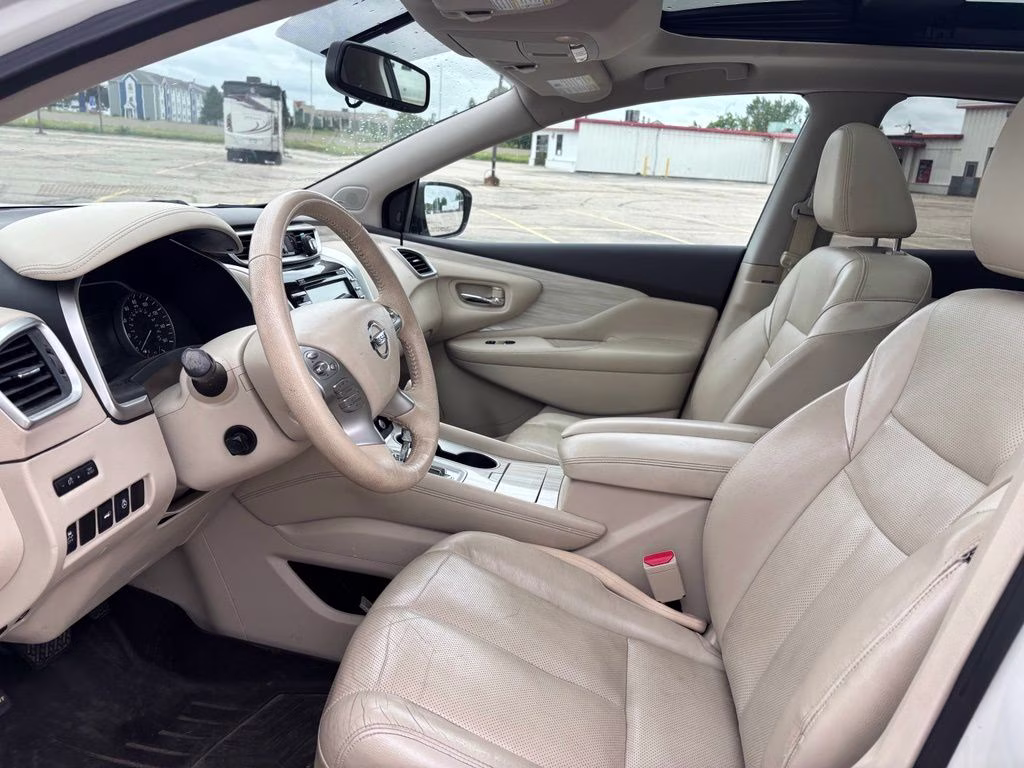 2015 Pearl White Nissan Murano Platinum AWD SUV