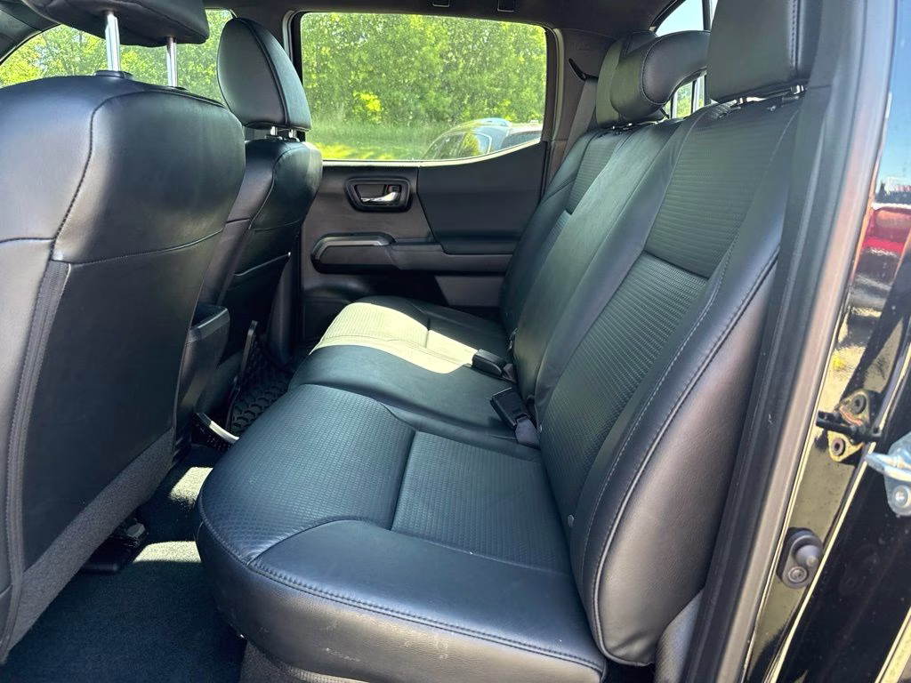 2020 Midnight Black Metallic Toyota Tacoma SR5 4X4 Truck