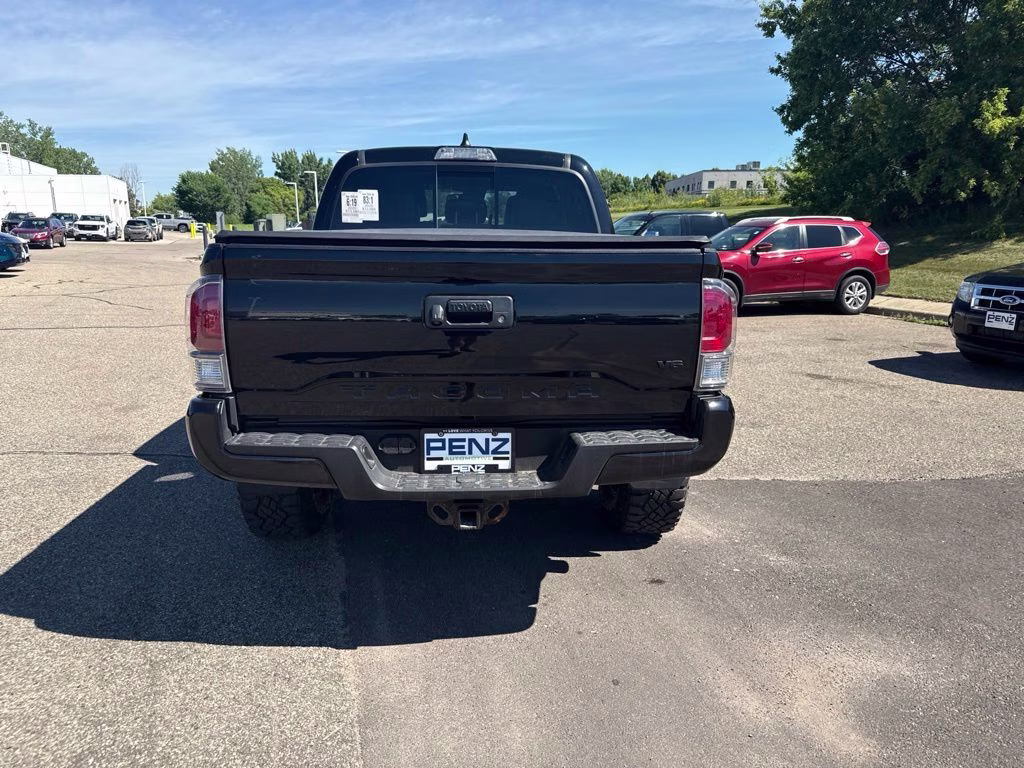 2020 Midnight Black Metallic Toyota Tacoma SR5 4X4 Truck