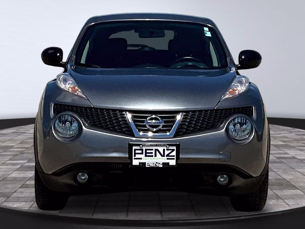Used 2013 Nissan JUKE SL with VIN JN8AF5MV1DT215725 for sale in Rochester, Minnesota