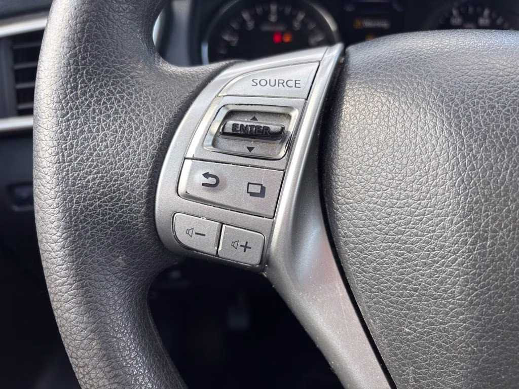 2015 Cayenne Red Nissan Rogue SV AWD SUV