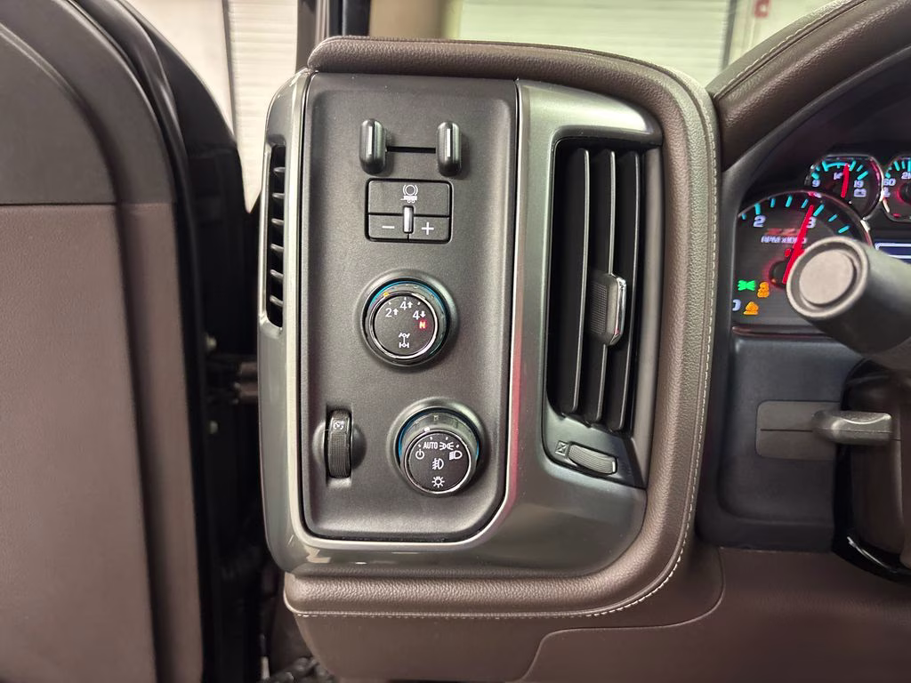2016 Autumn Bronze Metallic Chevrolet Silverado 2500HD LTZ 4X4 Truck