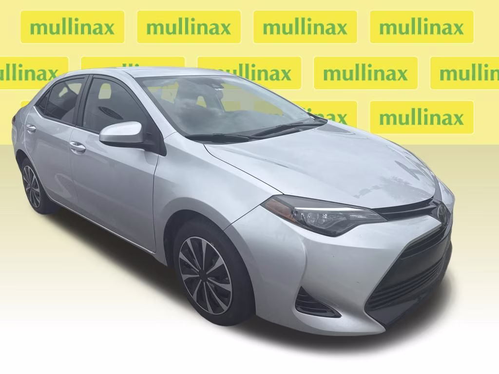 2017 Classic Silver Metallic Toyota Corolla LE FWD Sedan