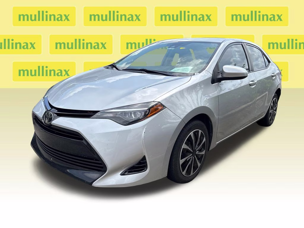 2017 Classic Silver Metallic Toyota Corolla LE FWD Sedan