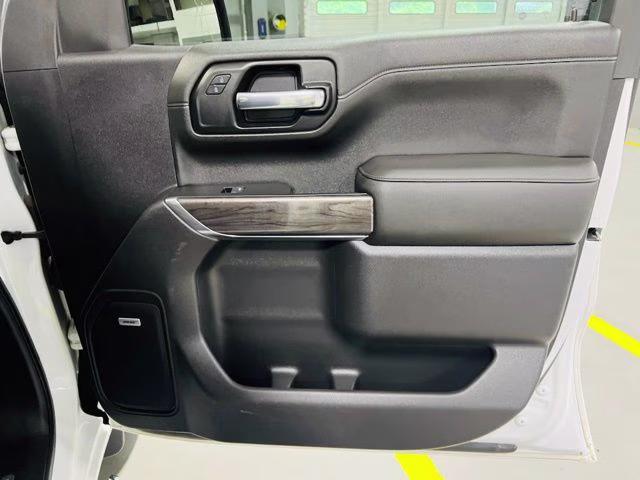 2019 Summit White Chevrolet Silverado 1500 LTZ 4X4 Truck