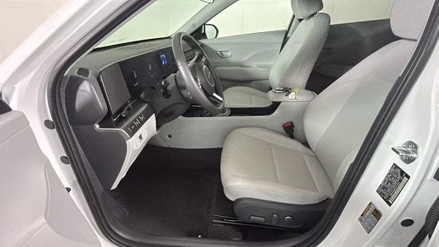 2024 Atlas White Hyundai Kona SEL FWD SUV