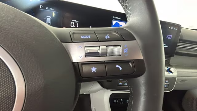 2024 Atlas White Hyundai Kona SEL FWD SUV