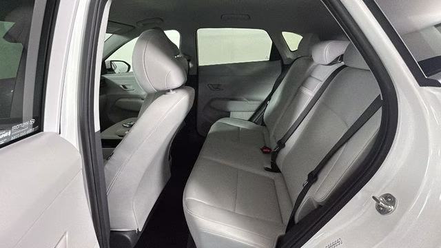2024 Atlas White Hyundai Kona SEL FWD SUV