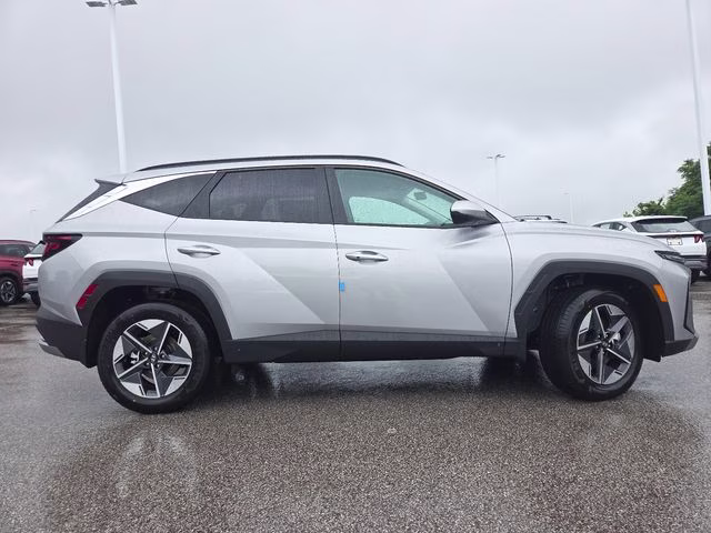 2026 Shimmering Silver Hyundai Tucson Hybrid SEL AWD SUV