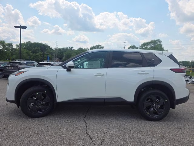 2026 Everest White Pearl Tricoat Nissan Rogue SV AWD SUV
