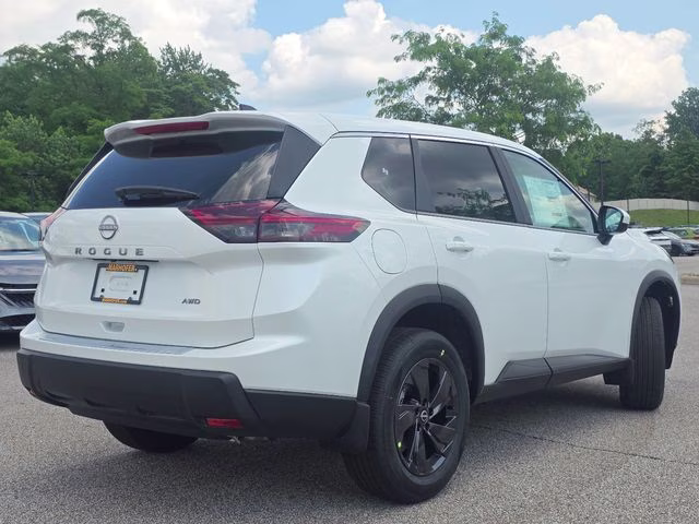 2026 Everest White Pearl Tricoat Nissan Rogue SV AWD SUV