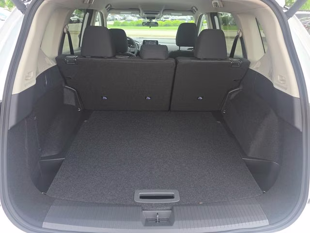 2026 Everest White Pearl Tricoat Nissan Rogue SV AWD SUV