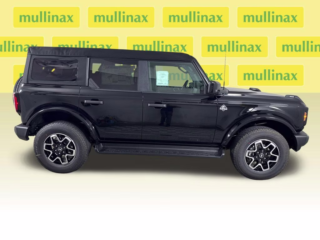 2026 Shadow Black Ford Bronco Outer Banks 4X4 SUV