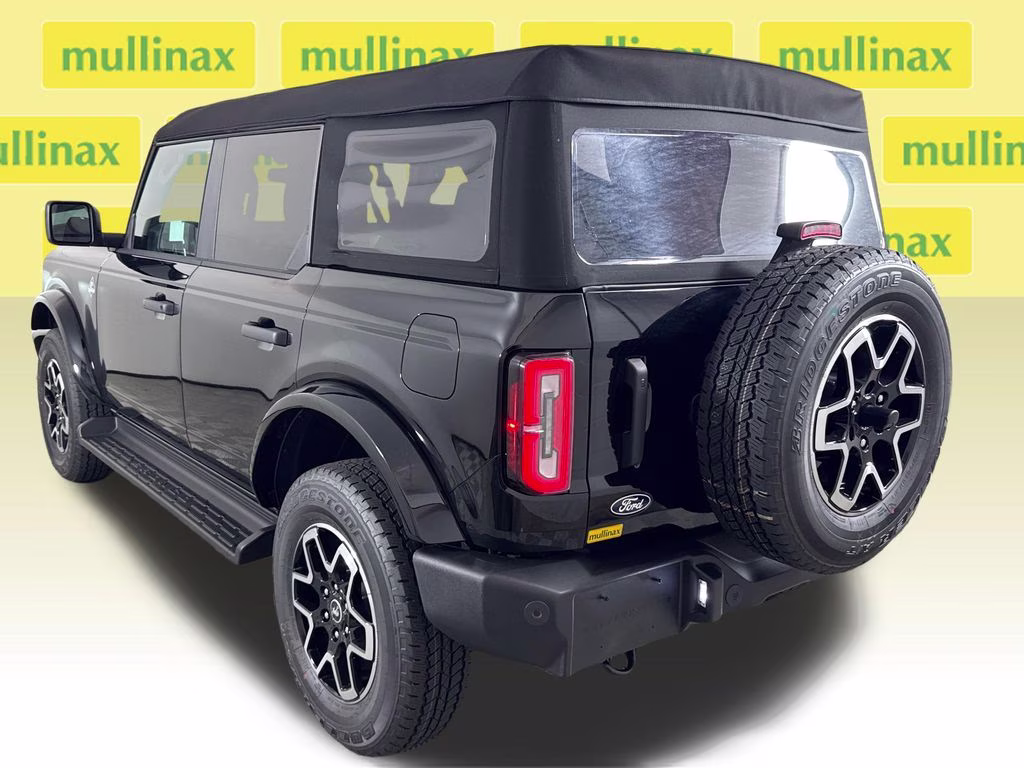 2026 Shadow Black Ford Bronco Outer Banks 4X4 SUV