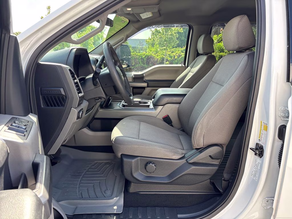 2022 Oxford White Ford Super Duty F-250 SRW XLT 4X4 Truck