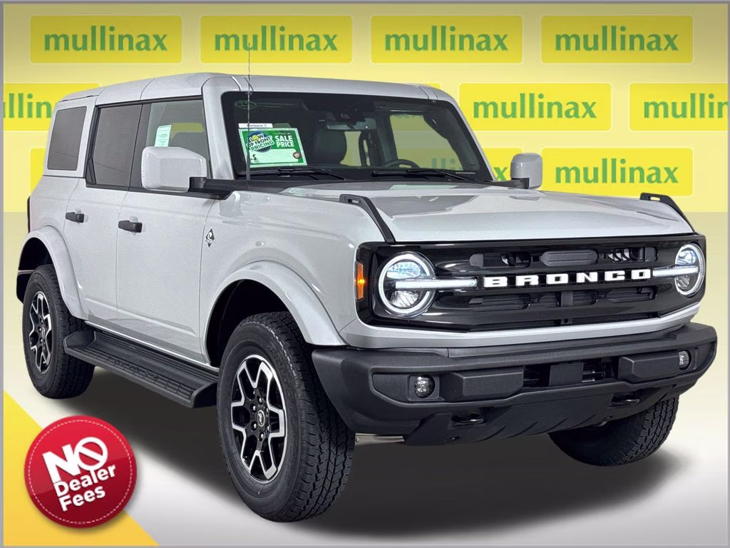 2026 Avalanche Gray Ford Bronco Outer Banks 4X4 SUV