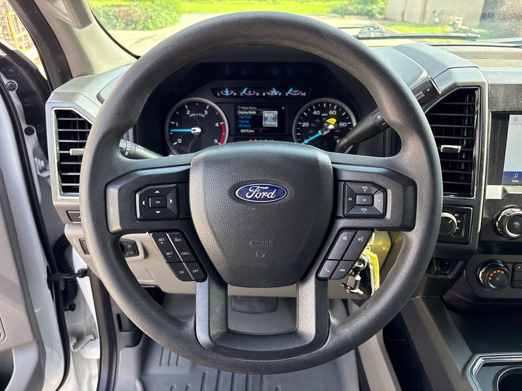 2022 Oxford White Ford Super Duty F-250 SRW XLT 4X4 Truck