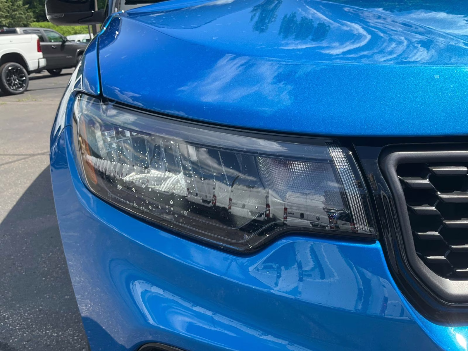 2025 Hydro Blue Pearlcoat Jeep Compass Limited 4X4 SUV