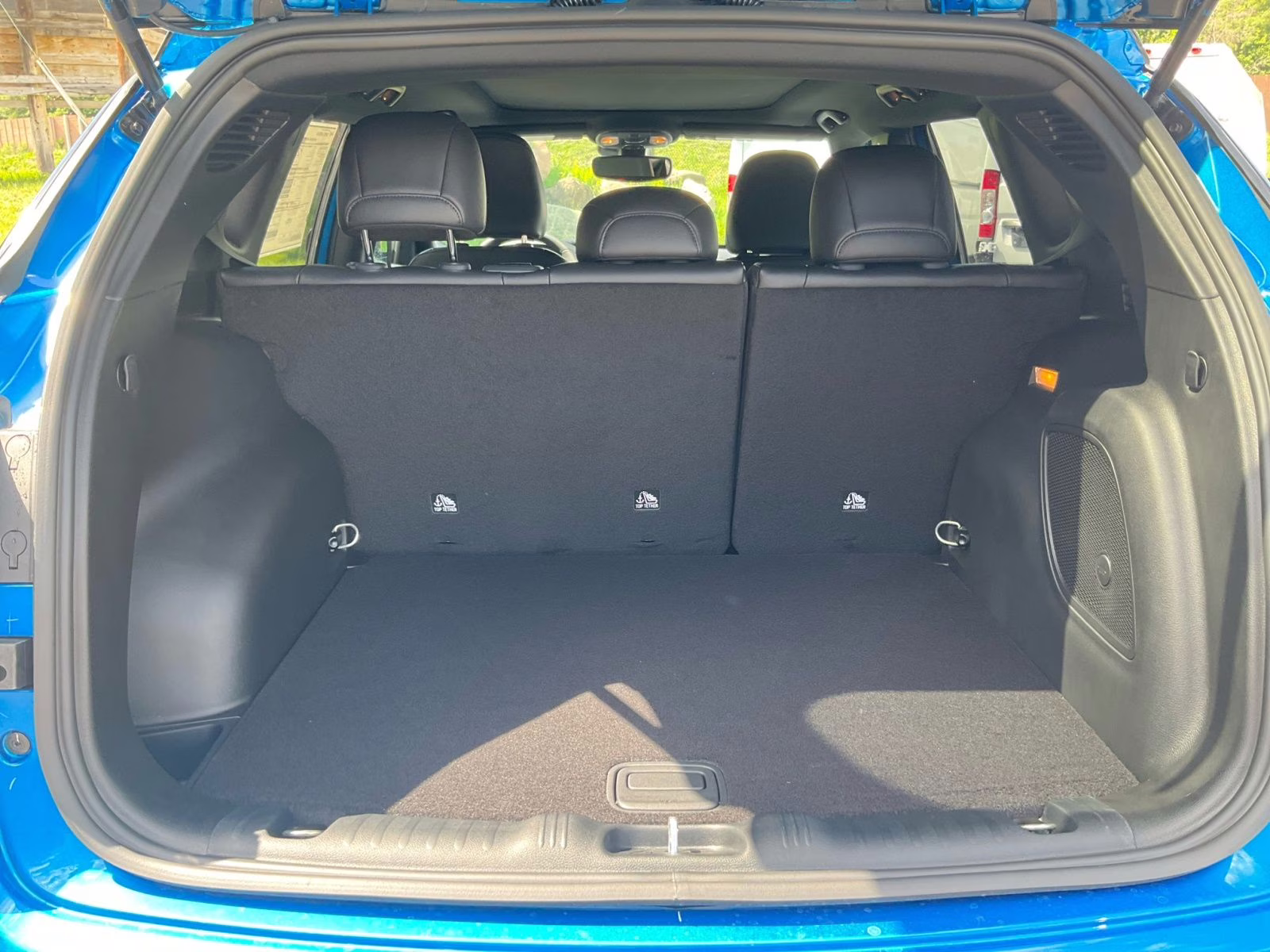 2025 Hydro Blue Pearlcoat Jeep Compass Limited 4X4 SUV