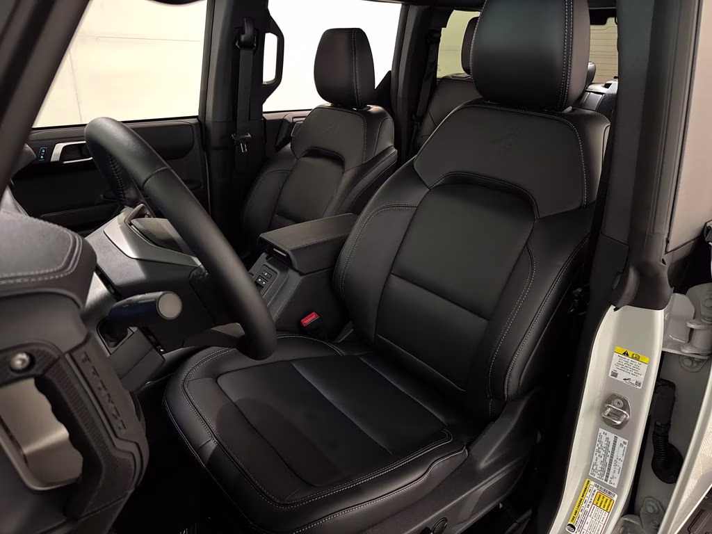 2026 Avalanche Gray Ford Bronco Outer Banks 4X4 SUV