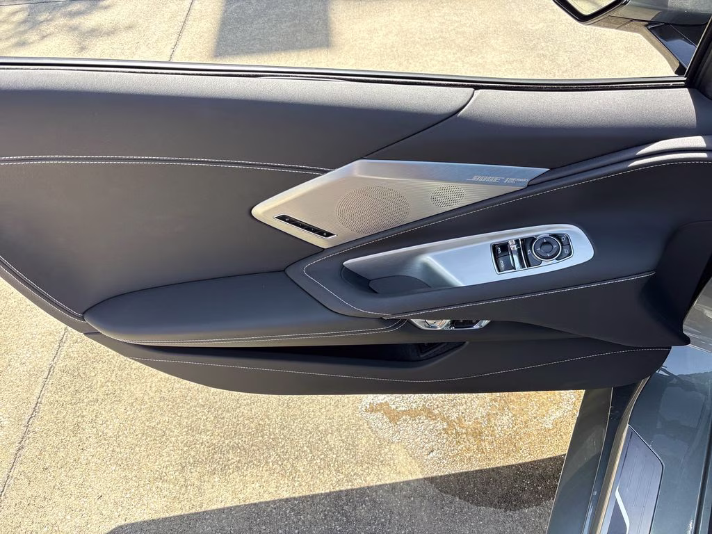 2022 Hypersonic Gray Metallic Chevrolet Corvette Stingray RWD Coupe