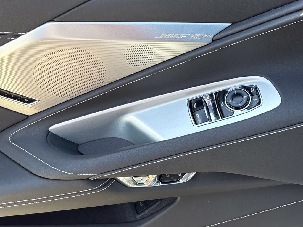 2022 Hypersonic Gray Metallic Chevrolet Corvette Stingray RWD Coupe