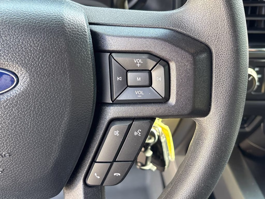 2022 Oxford White Ford Super Duty F-250 SRW XLT 4X4 Truck