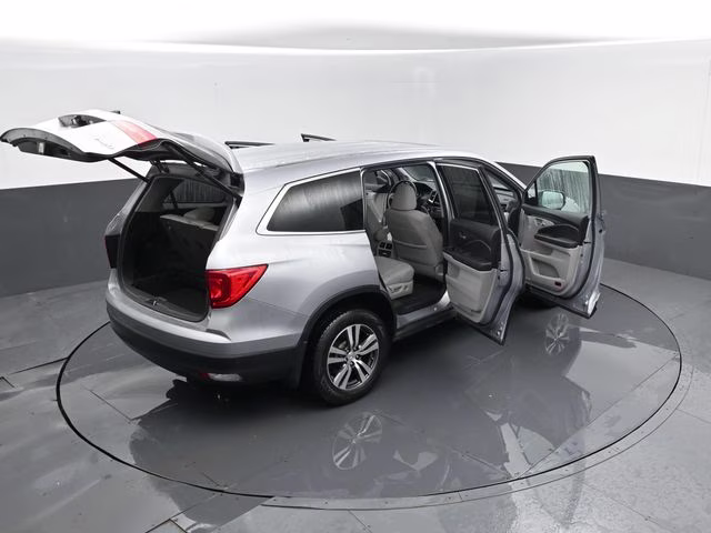 2018 Silver Honda Pilot EX-L AWD SUV