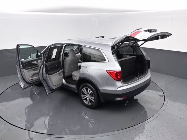 2018 Silver Honda Pilot EX-L AWD SUV