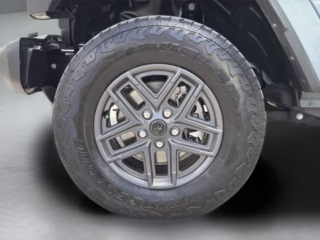 2025 Anvil Clearcoat Jeep Gladiator Sport S 4X4 Truck