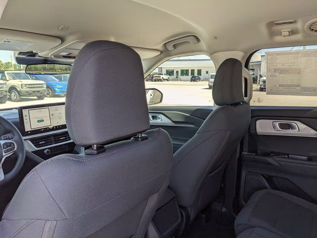 2026 Star White Metallic Tri-Coat Ford Explorer Active 4X4 SUV