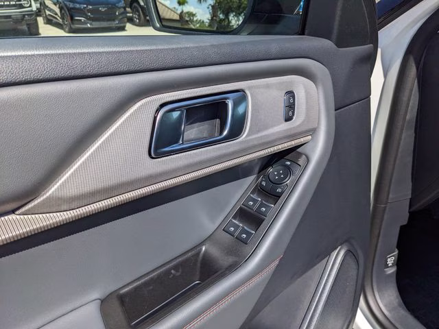 2026 Star White Metallic Tri-Coat Ford Explorer Active 4X4 SUV