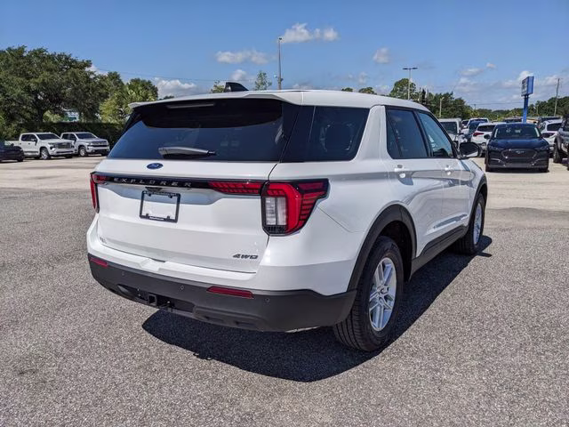 2026 Star White Metallic Tri-Coat Ford Explorer Active 4X4 SUV