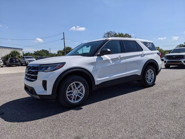 2026 Star White Metallic Tri-Coat Ford Explorer Active 4X4 SUV