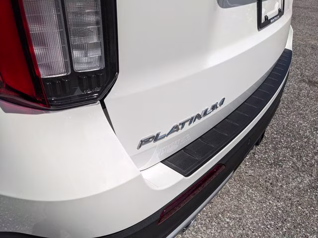 2025 White Metallic Ford Explorer Platinum RWD SUV