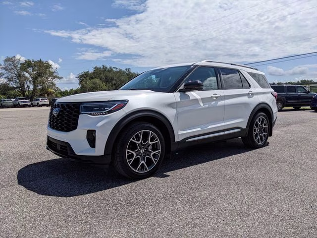 2025 White Metallic Ford Explorer Platinum RWD SUV